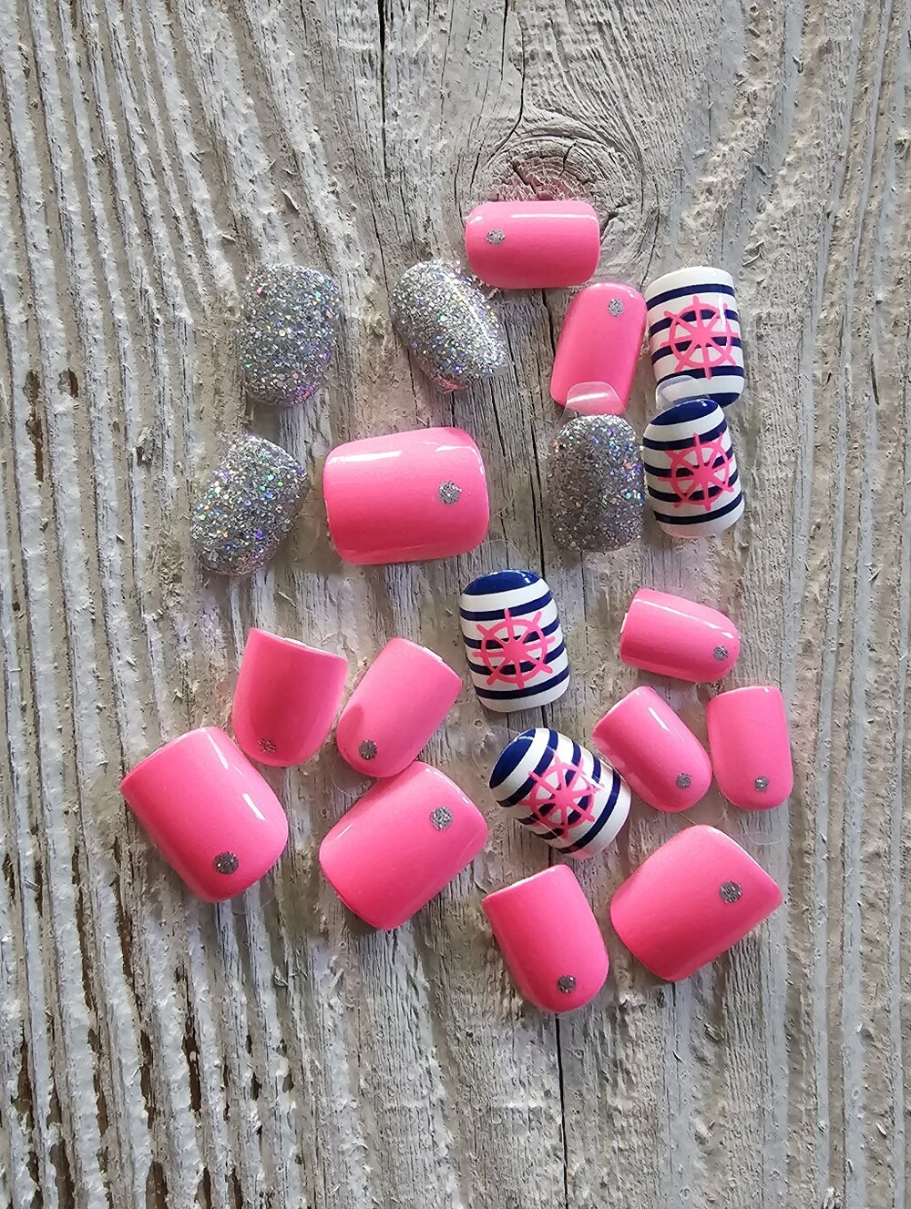imPRESS No Glue Press-On Nails